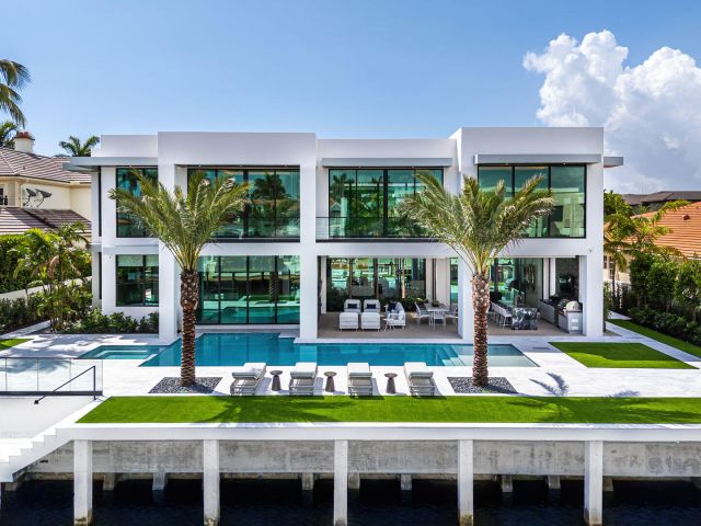 Home for sale at 169 W Coconut Palm Road - photo 6854410