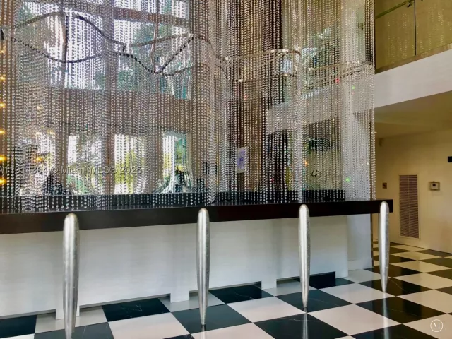 1-bedroom condo for sale in Miami - 1800 N Bayshore Dr 306 - MondialRealty