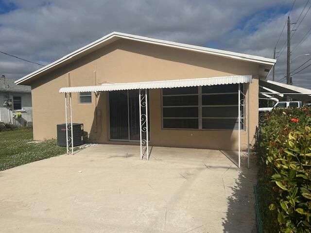 Home for sale at 500 NW 53rd Street - photo 6809093