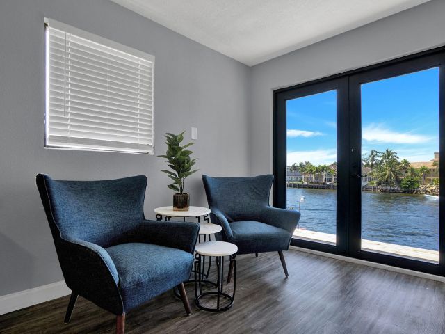 Home for rent at 1901 N Riverside Drive Apt 1 - photo 6831515