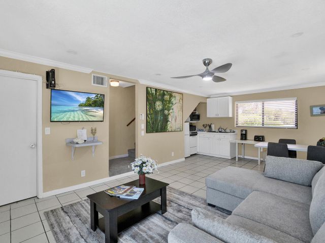 Home for rent at 1901 N Riverside Drive Apt 1 - photo 6831521