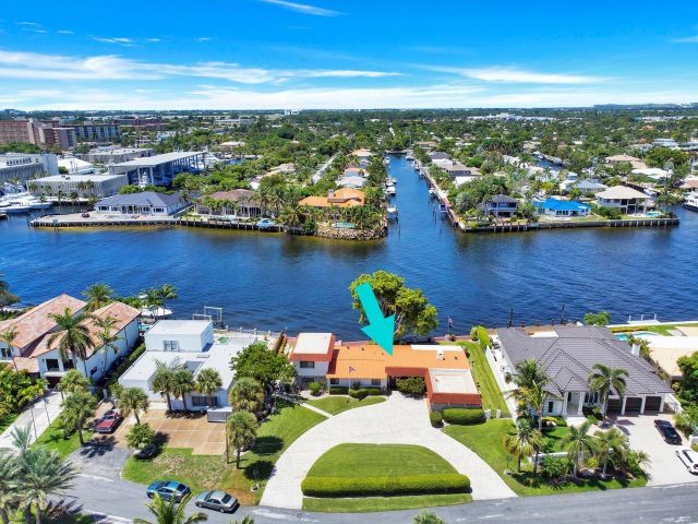 Home for rent at 1901 N Riverside Drive Apt 1 - photo 6831529