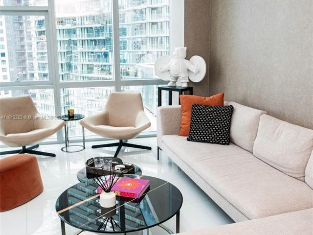 Apartment for sale  Unit #1811 - photo 6789088