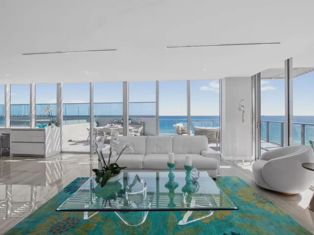 4-bedroom condo for sale in Fort Lauderdale - 2200 N Ocean Blvd N605 - MondialRealty