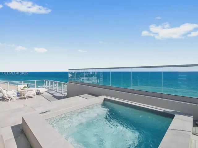 4-bedroom condo for sale in Fort Lauderdale - 2200 N Ocean Blvd N605 - MondialRealty