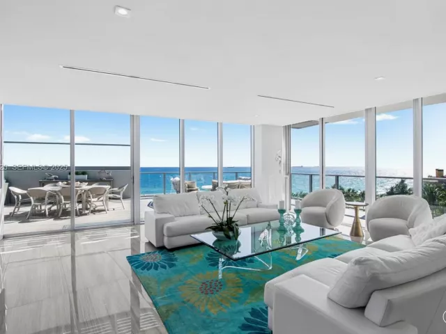 4-bedroom condo for sale in Fort Lauderdale - 2200 N Ocean Blvd N605 - MondialRealty