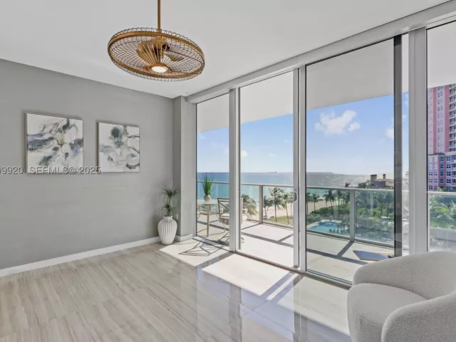 4-bedroom condo for sale in Fort Lauderdale - 2200 N Ocean Blvd N605 - MondialRealty