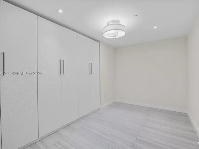 4-bedroom condo for sale in Fort Lauderdale - 2200 N Ocean Blvd N605 - MondialRealty