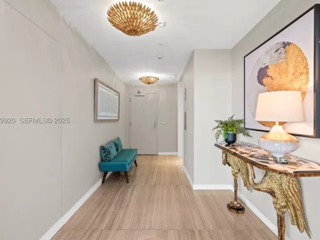 4-bedroom condo for sale in Fort Lauderdale - 2200 N Ocean Blvd N605 - MondialRealty