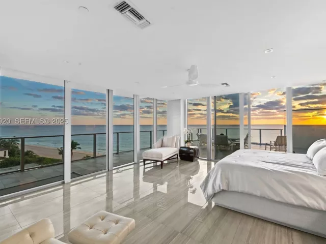 4-bedroom condo for sale in Fort Lauderdale - 2200 N Ocean Blvd N605 - MondialRealty