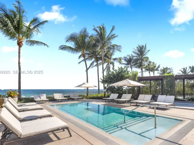 4-bedroom condo for sale in Fort Lauderdale - 2200 N Ocean Blvd N605 - MondialRealty