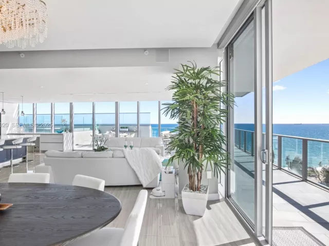 4-bedroom condo for sale in Fort Lauderdale - 2200 N Ocean Blvd N605 - MondialRealty