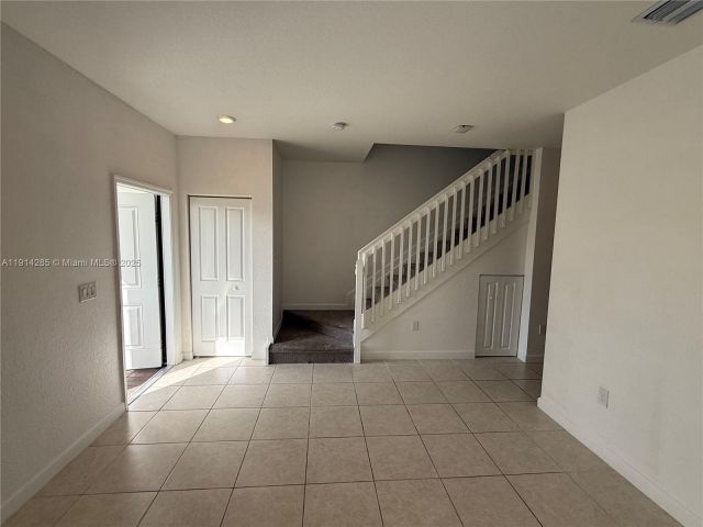 3-bedroom home for rent in Miami - 685 NE 208th Ter 685 - MondialRealty