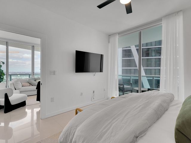 Apartment for rent  Unit #4812 - photo 6788963