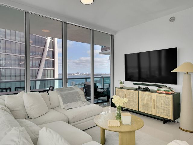 Apartment for rent  Unit #4812 - photo 6788968