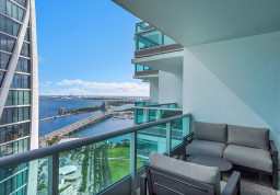 Apartment #4812 at 900 Biscayne Bay