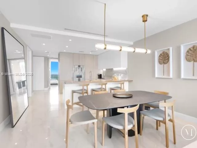 2-bedroom condo for sale in Sunny Isles Beach - 15701 Collins Ave 3203 - MondialRealty