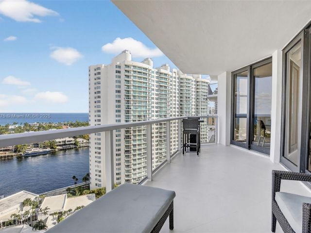 Apartment for sale  Unit #1704 - photo 6788412