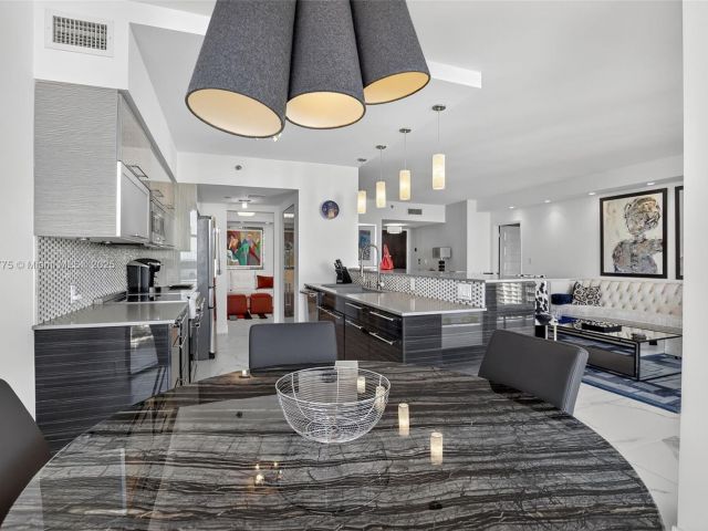 Apartment for sale  Unit #1704 - photo 6788416