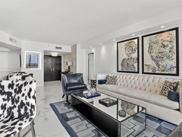 Apartment for sale  Unit #1704 - photo 6788425