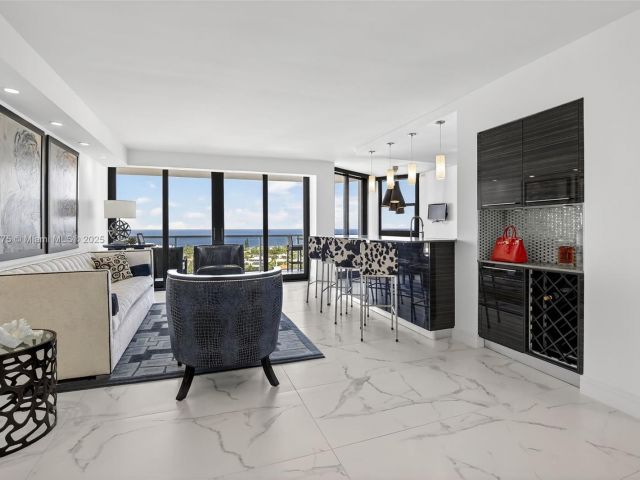 Apartment for sale  Unit #1704 - photo 6788427