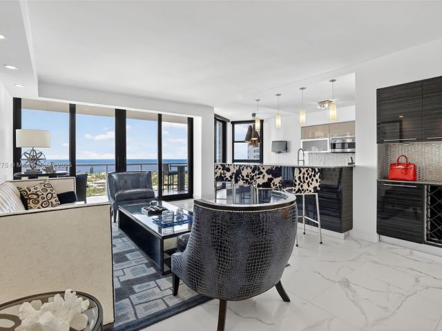 Apartment for sale  Unit #1704 - photo 6788431