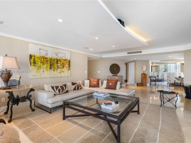 Apartment for sale  Unit #1605 - photo 6789122