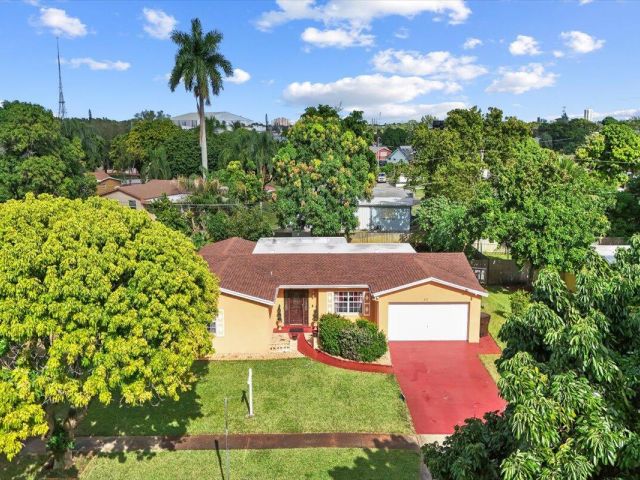 Home for sale at 1827 Pinehurst Drive - photo 6808459