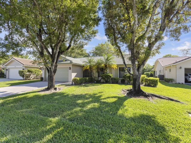 Home for sale at 7974 Cloverfield Circle - photo 6814356