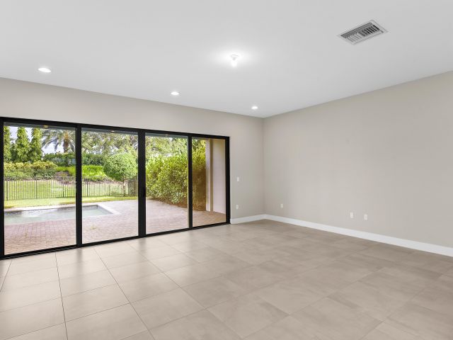 Home for sale at 20318 Castle Stuart Ave - photo 6809132