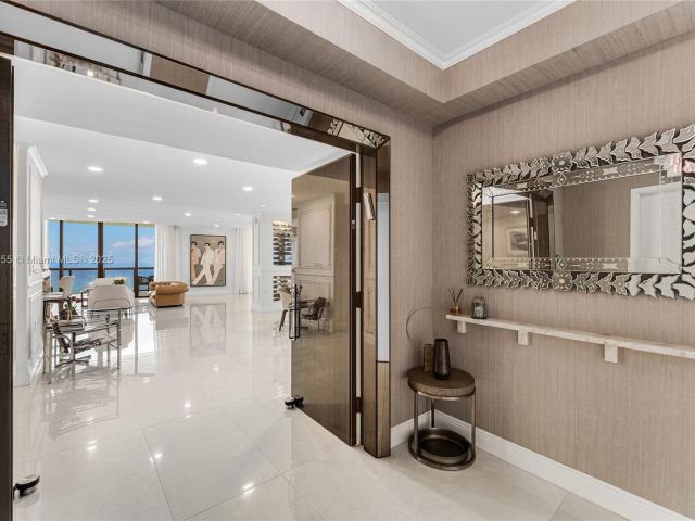 Apartment for sale  Unit #UPH1 - photo 6802833