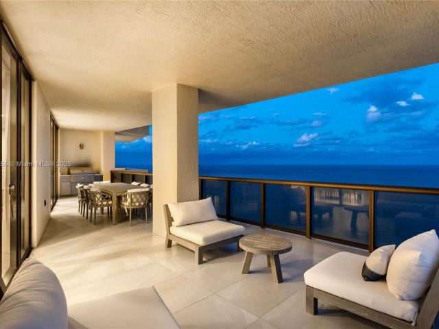 Apartment for sale  Unit #UPH1 - photo 6802835