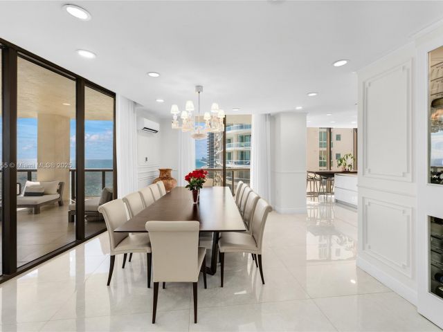 Apartment for sale  Unit #UPH1 - photo 6802840