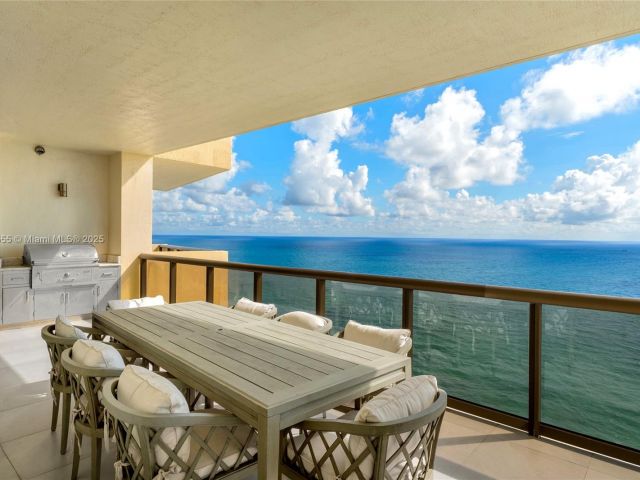 Apartment for sale  Unit #UPH1 - photo 6802841