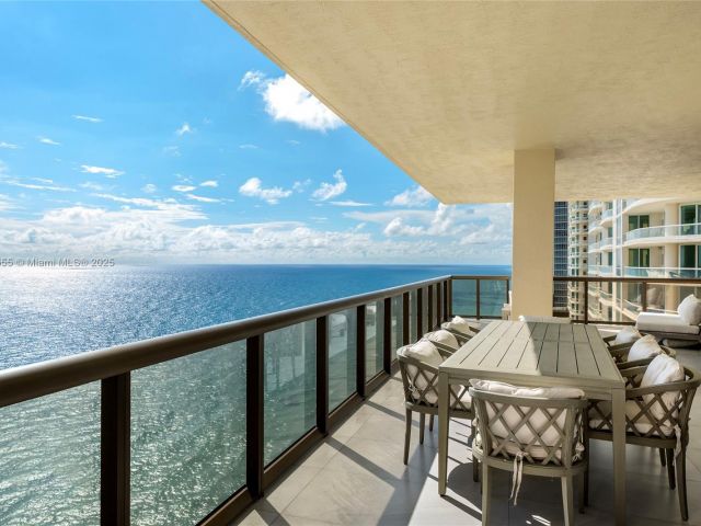 Apartment for sale  Unit #UPH1 - photo 6802844