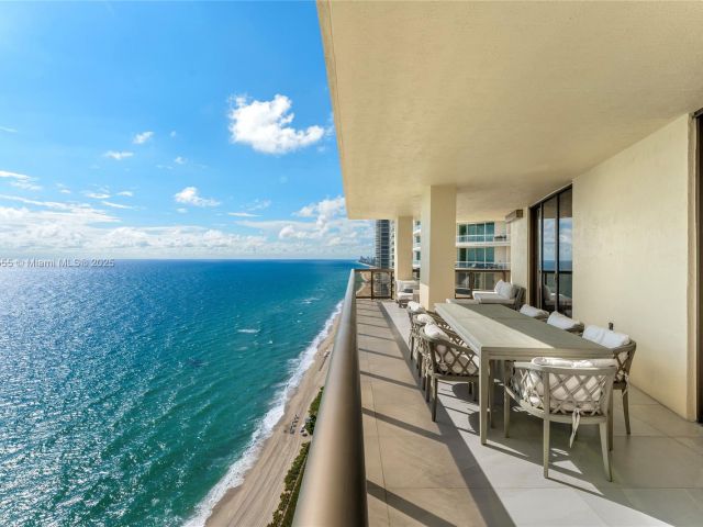 Apartment for sale  Unit #UPH1 - photo 6802845