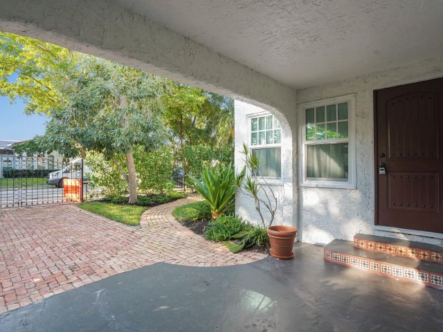 Home for sale at 529 34th Street - photo 6808494