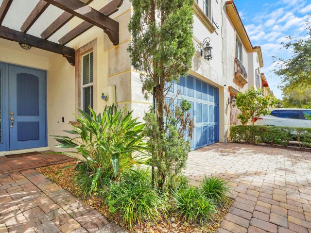 Home for rent at 2005 Foxtail View Court - photo 6789195