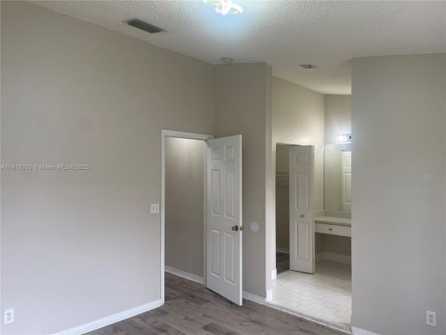 2-bedroom home for rent in Pembroke Pines - 854 NW 208th Dr 854 - MondialRealty