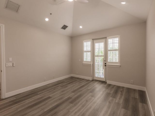 Home for rent at 312 W Mallory Circle - photo 6798639