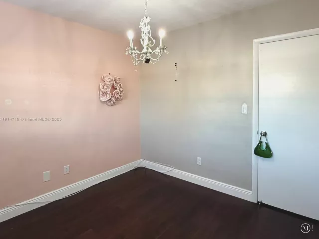 3-bedroom home for sale in Homestead - 610 NW 17th St - MondialRealty