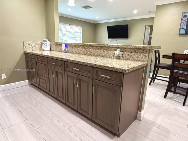 3-bedroom home for sale in Homestead - 610 NW 17th St - MondialRealty