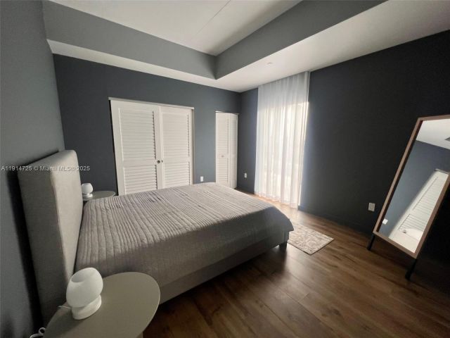 1-bedroom condo for rent in Miami - 151 SE 1st St 810 - MondialRealty