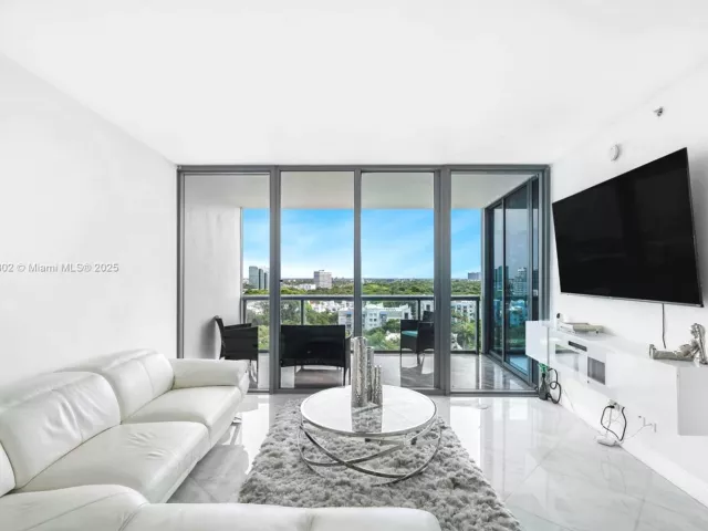 Apartment for sale  Unit #1103 - photo 6791288