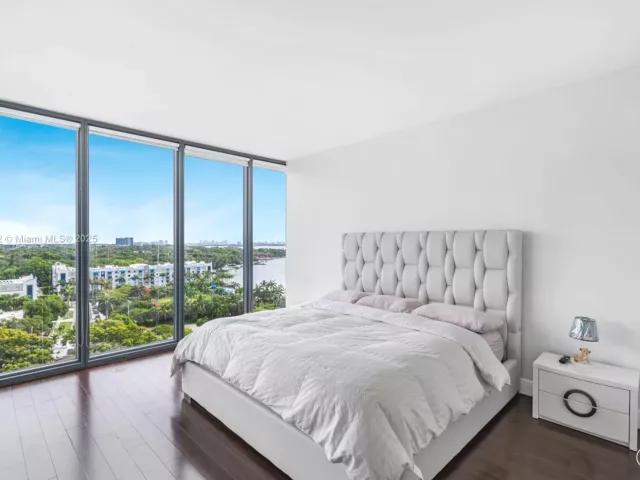 Apartment for sale  Unit #1103 - photo 6791292