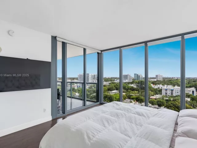 Apartment for sale  Unit #1103 - photo 6791294