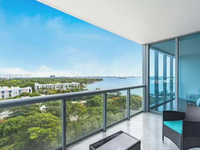 Apartment for sale  Unit #1103 - photo 6791297