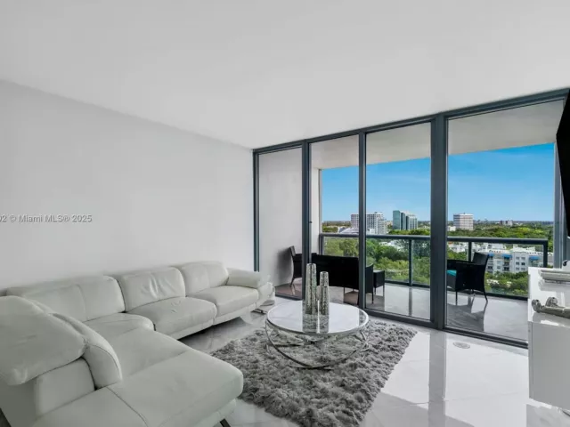 Apartment for sale  Unit #1103 - photo 6791285