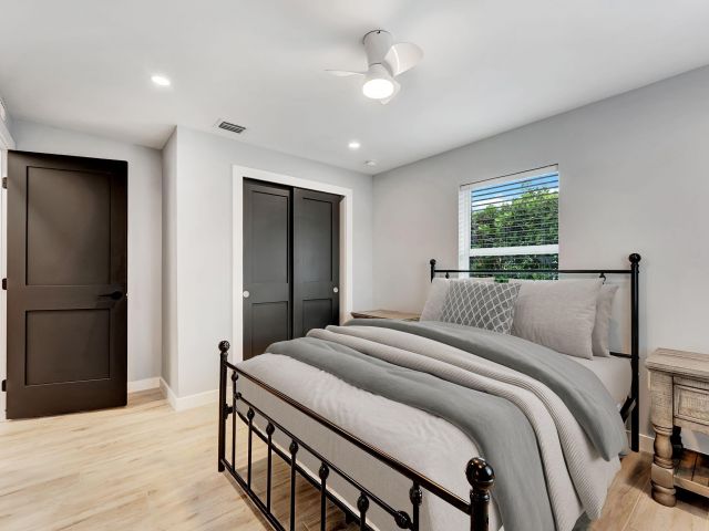 Home for rent at 320 NW 3rd Avenue - photo 6798558