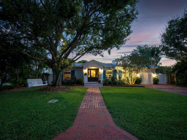 Home for rent at 302 NW 16th Street - photo 6798633